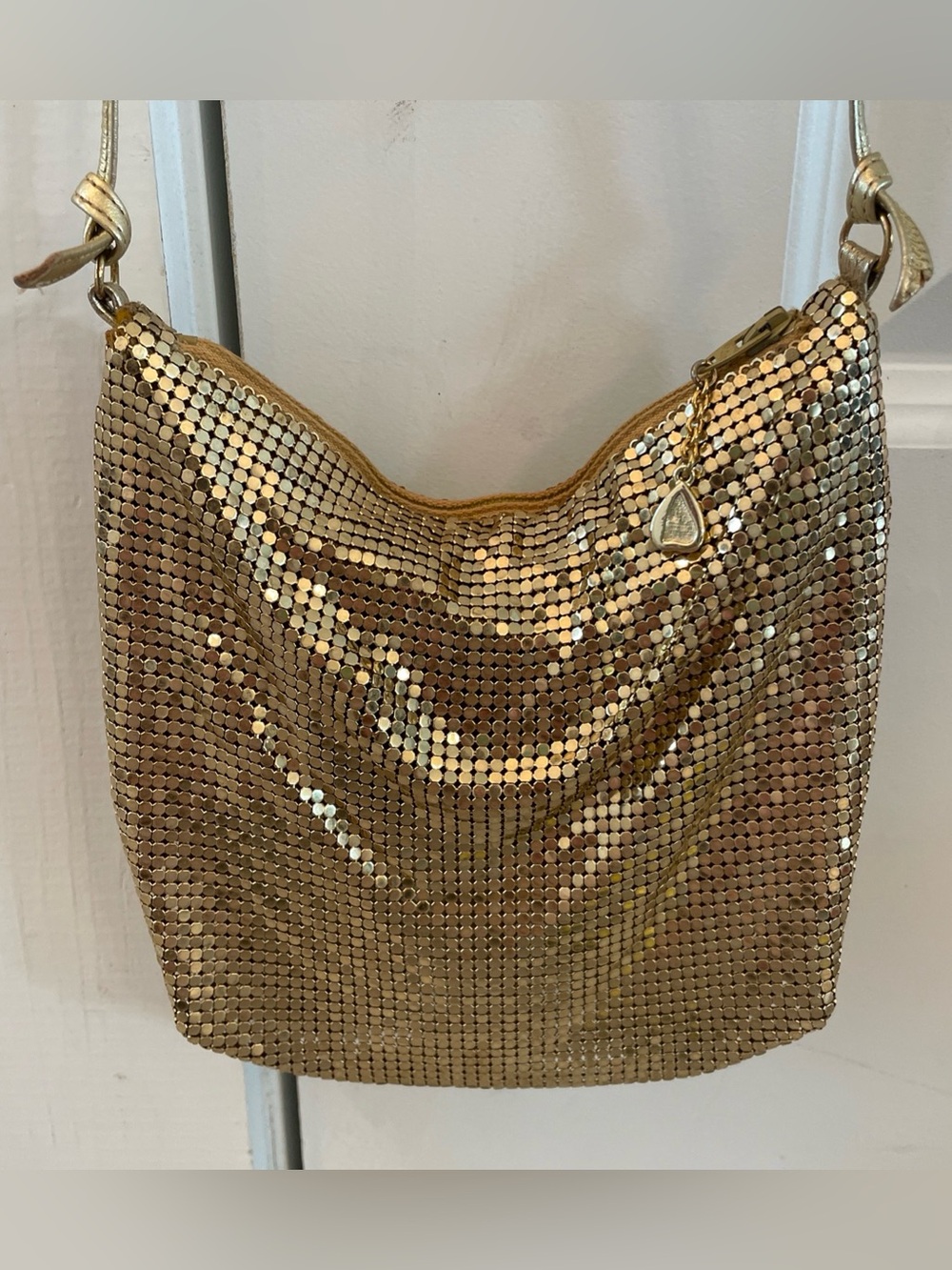 VTG 70/80s Whiting & Davis Gold Metal Mesh Disco Crossbody Evening Bag Purse